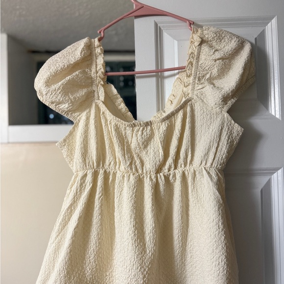 White Ruffle Top - Picture 4 of 6